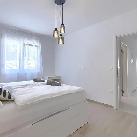 Alma By Interhome